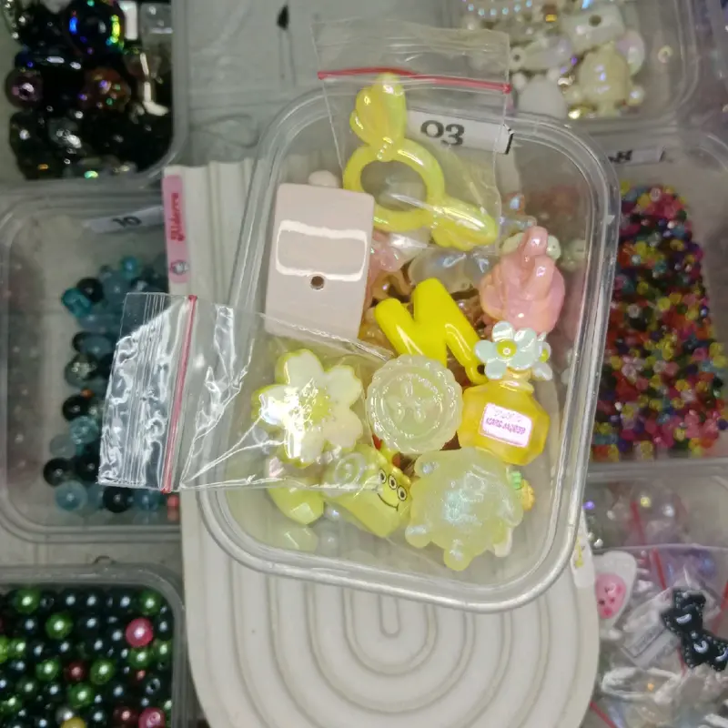 (BACA DESKRIPSI) 1pouch LUXURY KARAKTER MANIK KIRIM RANDOM GROSIR / ECER Aksesoris Beads Clips 3