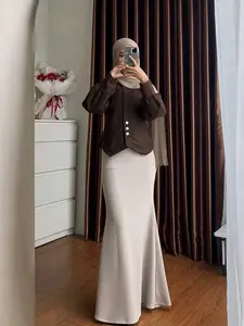 Lunar Mermaid Skirt Scuba Premium Rok Mermaid Basic Polos Maxi Siluet Ramping Feminin Nyaman untuk Daily Wear Kerja Kuliah atau Acara Semi-Formal Bahan Tebal Adem dan Tidak Menerawang - Fit