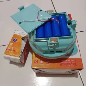 SPECIAL MAKSAN (Baterai Real asli 7200MAH)lampu led emergency ufo 400w /solar panel led/ lampu emergency gantung lampu  taman  outdoor lampu  tenaga  surya khusus mati listrik lampu  terang  banget Besi/camping lamp FREE BOHLAM 5W