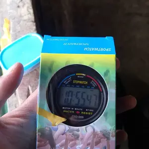 KickGo Stopwatch LCD Timer Alat Pengukur Waktu Olahraga Sepakbola Basket Renang