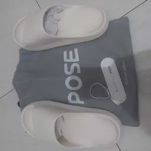 【 Produk Viral POSE 】POSE Cloud Bounce Cat Paw Sandal  Anti Selip  Nyaman  Elastis  Materi EVA  Cocok untuk Aktivitas di Dalam dan Luar Unisex Home Living 2025 5819