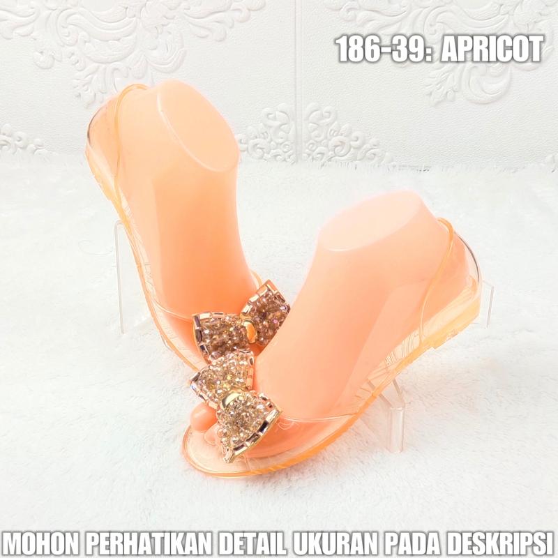 Sepatu Sandal Jelly Wanita 186 39 SPTFW Karet Hitam 2