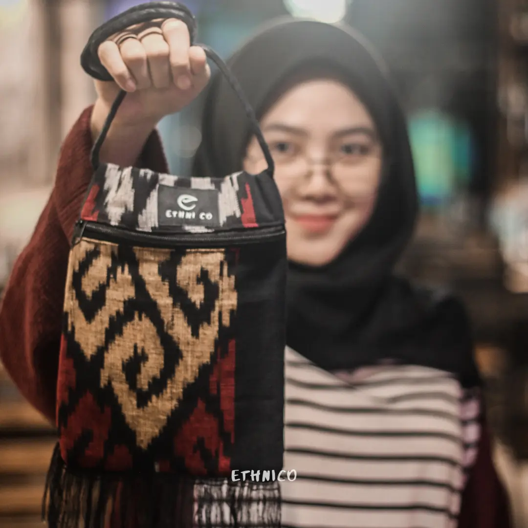 Mini Slingbag Tenun Etnik By Ethnico Selempang Wanita