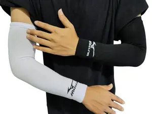 Mizuno Manset Lengan Hitam Panjang Logo Mizuno untuk Bersepeda dan Bermain Voly Voly All Size Bahan Nylon Lentur dan Lembut dewasa - 1 pasang Olahraga