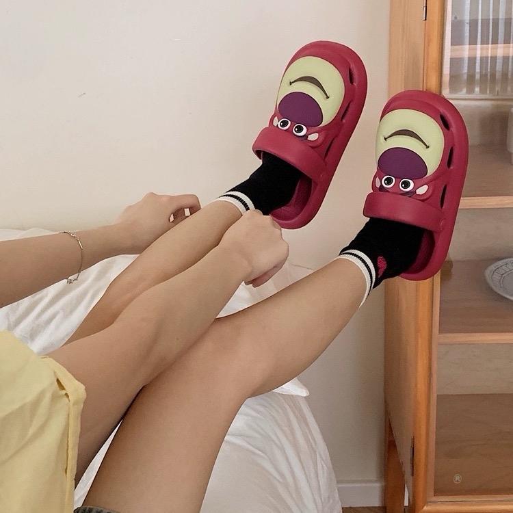 Sandal Lotso Beruang Stroberi Sandal Kartun Lucu Shoes Sendal Wanita Karet Cewek Cowok 5