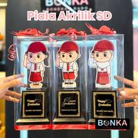 Gambar BONKA Piala Akrilik Wisuda/Kelulusan Sekolah SD Costum, Nama, Foto, Dan Logo - Free Box Mika - Cowo dari Bonekahandmadesukasuka Kab. Sukoharjo 1 Tokopedia