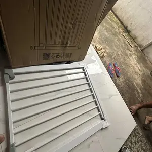SPEEDS Baby Safety Gate Pagar Tangga Pengaman Bayi Pembatas Penghalang Pintu Bayi Pet 067-19