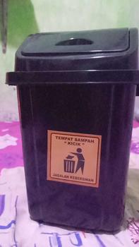 Product Review of [COD] TEMPAT SAMPAH ELIT - Bak Sampah Aesthetic / Tong Sampah Kamar Mandi dengan tutup from أ**ا ب**ي 0