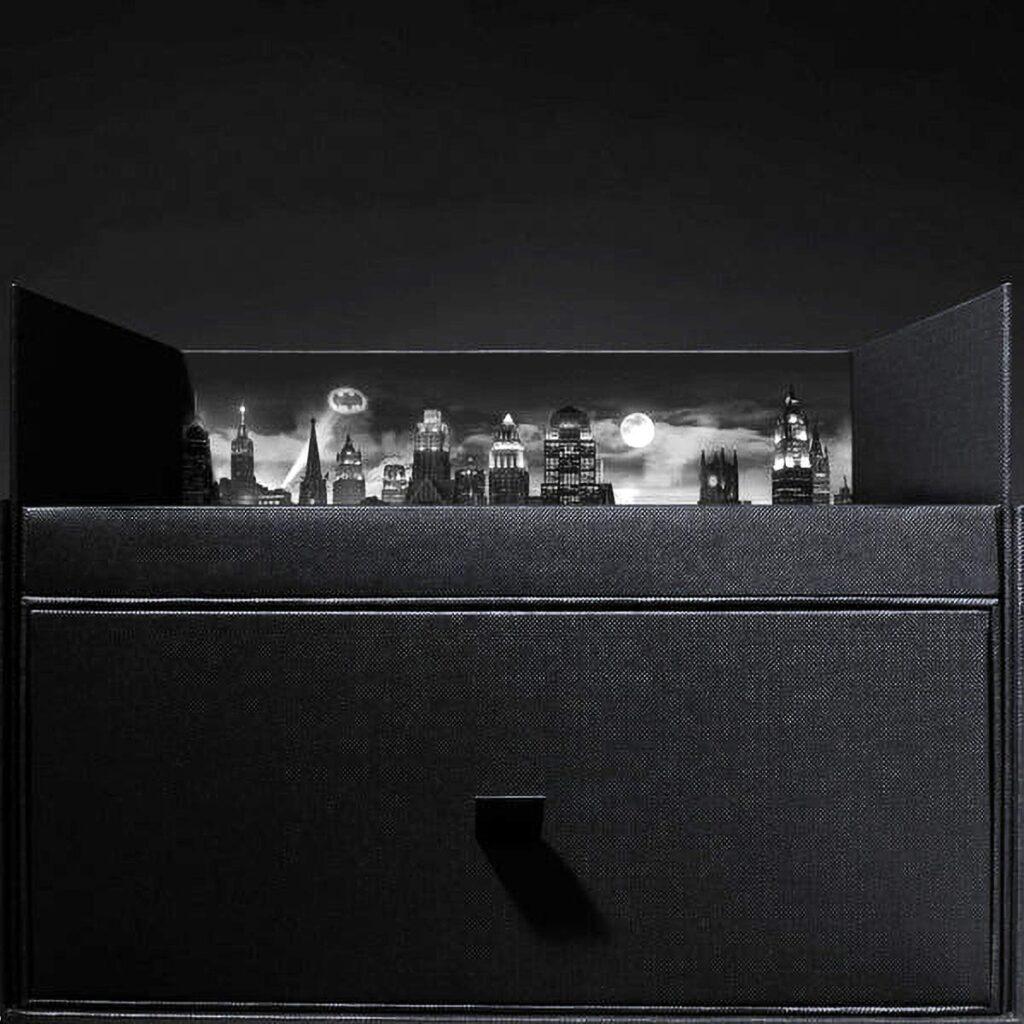 RayNeo Air 4 Pro Batman Justice Limited Edition HDR10 VR/XR Audio by Bang & Olufsen
