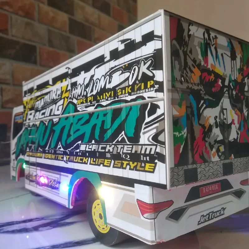 miniatur truk oleng Wahyu abadi putih 4
