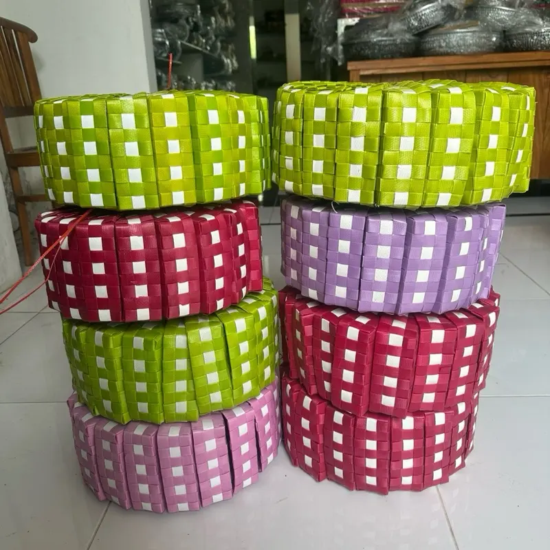 Kepe plastik. Kotak. Isi 20 pcs. Uk 15 x 15 cm