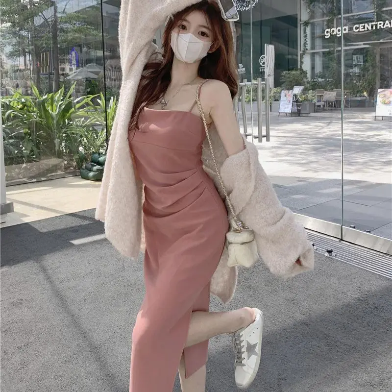Pure desire style pink suspender dress, summer 2023 new product for women's clothing with a bottom, waist cinching, spicy girl, buttocks wrapped short skirt Holiday