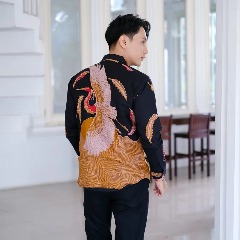 Kemeja Batik Lengan Panjang Premium Slimfit Bangau kuning golden hitam  Lapis Furing Katun HERO Baju Pria Motif Garis Hem Cowok Atasan Casual bisa rekues Pendek 3