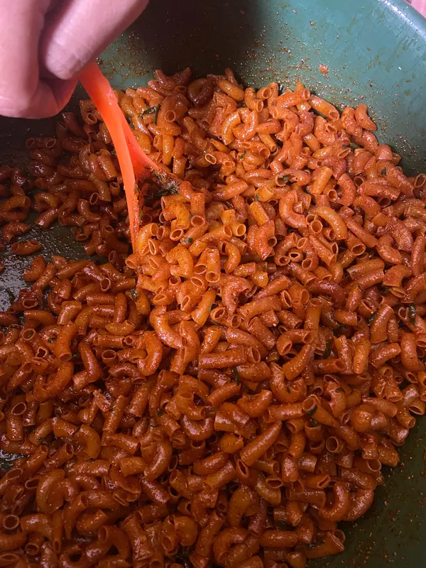 Makroni Cikruh Daun Jeruk Pedas Kering Snacks 250 gr - Rasa Original, Pedas Gurih, Extra Pedas Gurih Food Camilan Cemilan Keripik Makanan 3