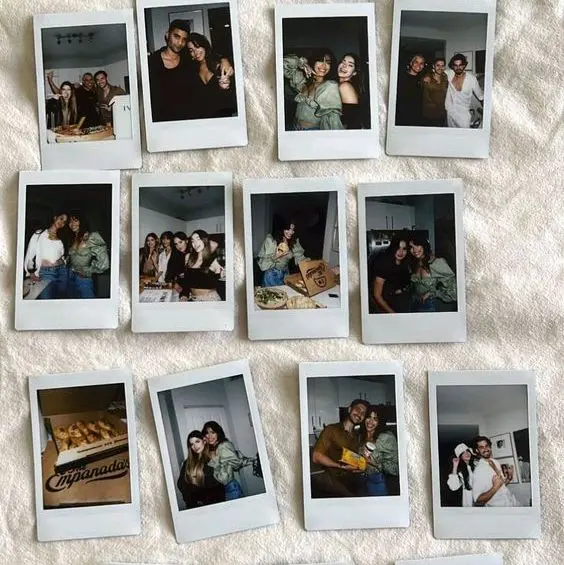 Cetak Foto Polaroid 2R 230gsm | Foto Kertas Glossy Hiasan