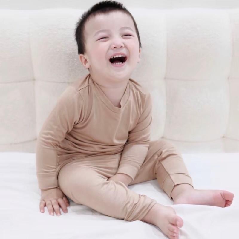 ComBo 3Bộ Tặng 1 Bộ Dài Tay Chất Liệu Thun Lạnh Trơn Dành Cho Bé Trai Bé Gái 0-4 Tuổi Được Chọn Màu