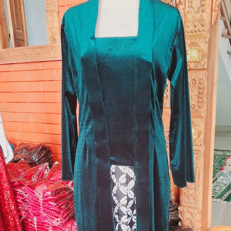 Kebaya Tunik Bludru Kutu Baru / Kutu Baru Tunik 3