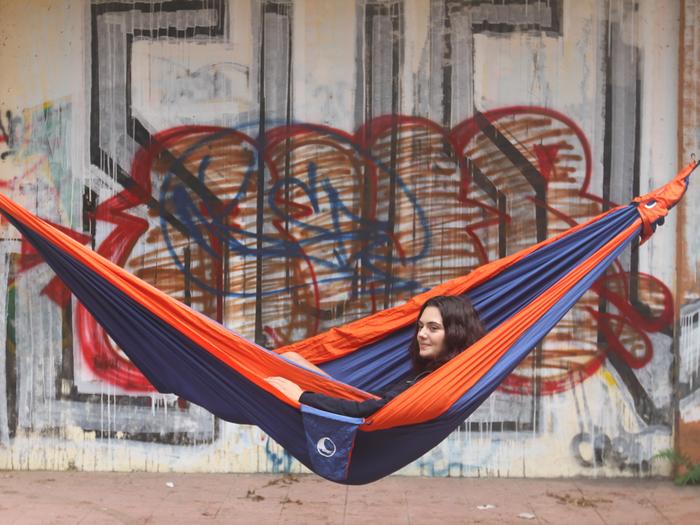 Gambar Ticket To The Moon King Size Hammock Royal Blue & Orange Ayunan Camping Outdoor dari Ticket To The Moon Kab. Badung Tokopedia