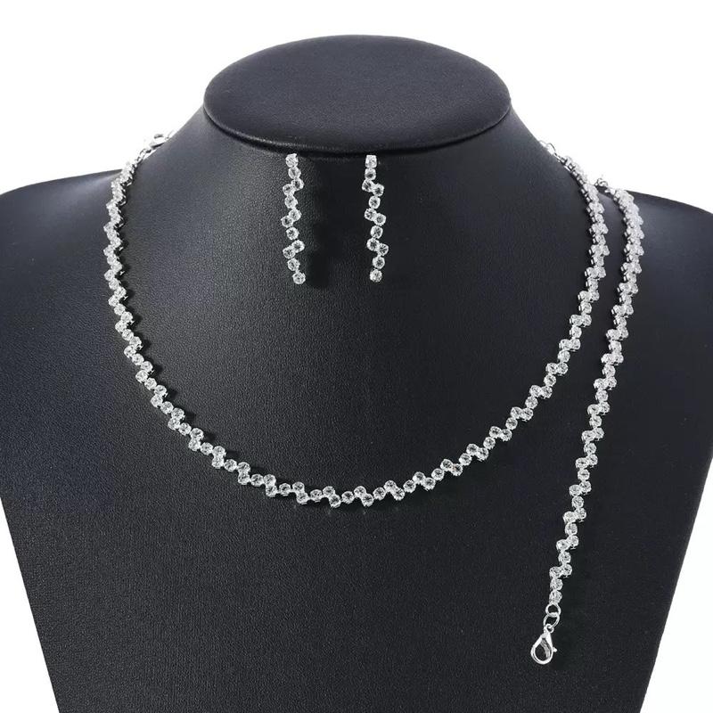 Mua 1 tặng 2 Mua 1 vòng cổ Isa tặng 1 bông tai Phong Cách Dongdaemun + 1 lắc tay Hàn Quốc phù hợp cho Nữ Mino accessory Women Dây Chuyền Trang Sức Voi