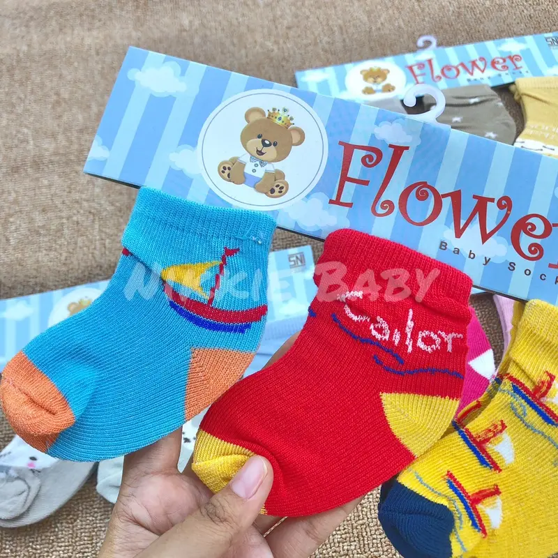 Kaos kaki Newborn 3 pasang lembut hangat Bayi 4
