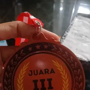 Medali Resin Tebal Motif Bulat Sticker Custom Plus Tali Murah | Lomba | Wisuda | Kejuaraan Olahraga