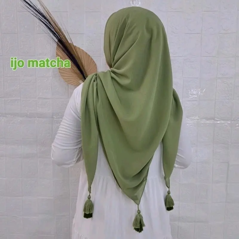 Segiempat tassel jumbo syari size 130x130cm / hijab segiempat pompom viral 0