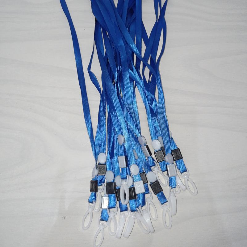 SATU SET TALI LANYARD ID CARD DAN TEMPAT NAME TAG, ID CARD, ATAU KARTU MY PERTAMINA Plastik Foto 2