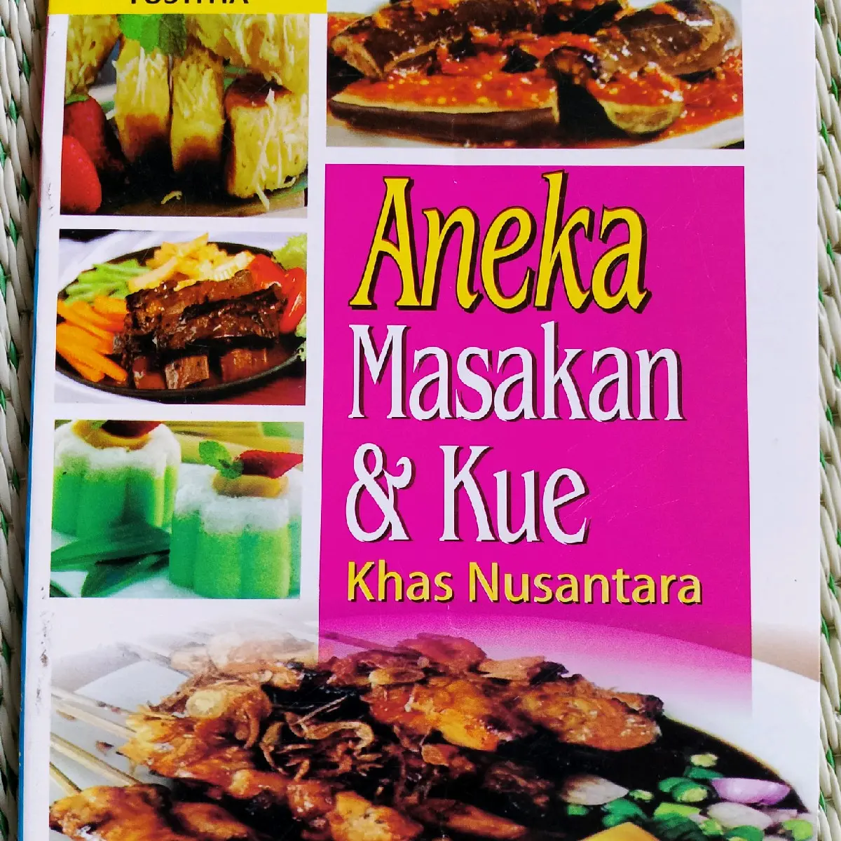 BUKU ANEKA RESEP MASAKAN DAN KUE
