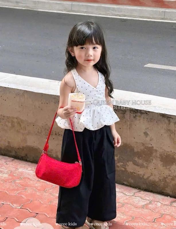 [6-25kg] A786 KÈM KÍNH sét áo CHẤM BI BUỘC NƠ SAU + quần suông dễ thương cho bé