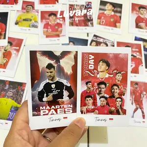 Foto Polaroid HD Timnas Indonesia Isi 25 Foto Art Cartoon tebal Koleksi Timnas Terbaik