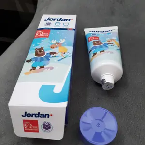 Jordan Pasta Gigi 75gr Step 1 & Step 2 - Penyegar Mulut dengan Rasa Lychee, Strawberry, Grape, dan Green Apple untuk Membersihkan Gigi dan Gusi