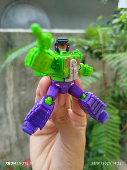 Product Review of [Ready Stock] Blokees Figures | Transformers Galaxy Version 03 The Autobot Run Toys Blind Box from N**I 1