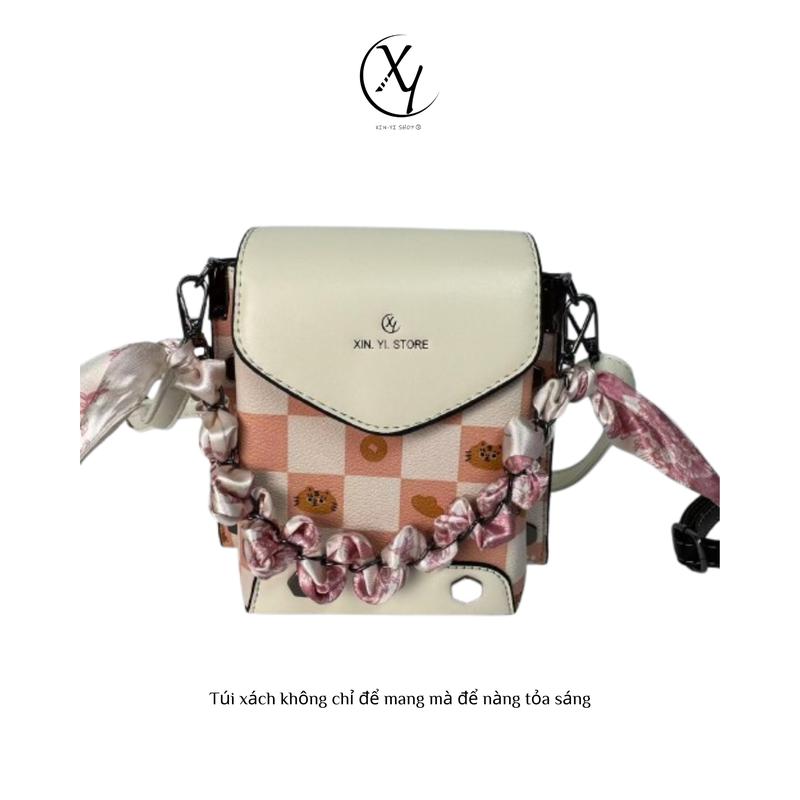 Deal độc quyền Xinyi SIZE:18X18X10 XINYI Túi xách nữ phong cách mới mùa hè Túi vuông nhỏ đơn giản phong cách Hàn Quốc thời trang đa năng đeo chéo một bên vai xu hướng túi điện thoại di động mini túi xách nữ