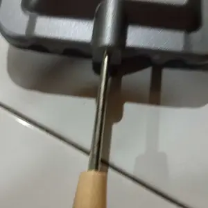 Sandwich Frying Pan Pembuat Roti Bakar pemanggang roti Alumunium Anti Lengket