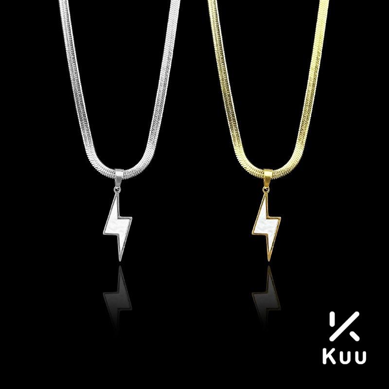  Vòng cổ nam nữ bản dẹt Flashy Kuu Clothes màu bạc titan basic mặt dây chuyền hình tia chớp dễ phối đồ - Vòng Cổ Flashy 