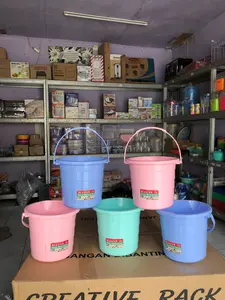 EMBER AIR 1.5 LITER / 0.5 GALON - MAINAN EMBER PASIR PANTAI - WARNA RANDOM