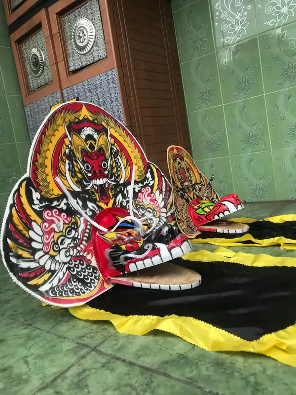 Barongan jumbo devil Leak bali , caplok kayu kemul panjang , mainan tk sd barongan kuda lumping , jaranan , kuda lumping. 0