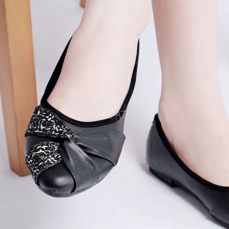 SCAT Elena Flatshoes Wanita Sepatu Kerja Sepatu Casual 6