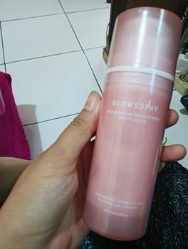 Product Review of Glowsophy Watermelon Brightening Moisturizer Skin Barrier Niacinamide Gel Day and Night Skincare 100 ml from A** q**a 2