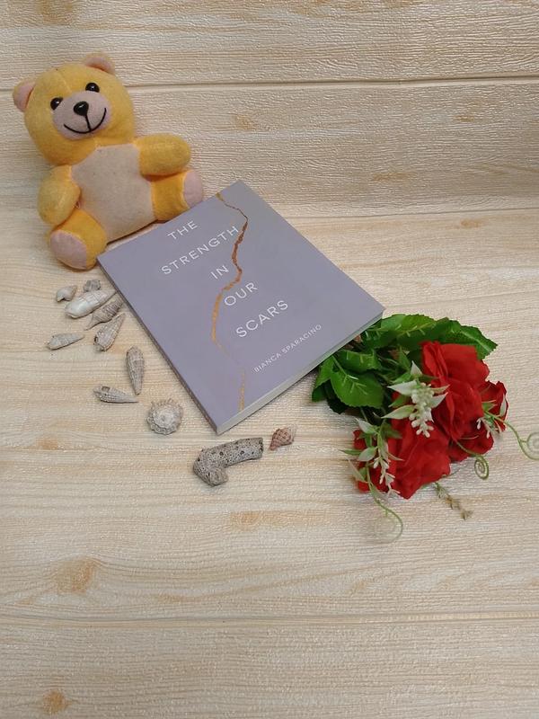 Buku The Strength In Our Scars By Bianca_ Sparacino ( English ) 5
