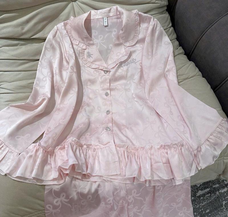 N361- Pijama dài tay tiểu thư cổ bẻ đính đá cúc ngọc ,vân gấm nơ- Bộ ngủ mặc nhà hàng quảng châu cao cấp