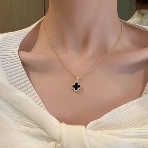 Kalung Semanggi Empat Daun Titanium Lapis Emas Anti Karat Korean Style Trendy Aksesoris Wanita Perhiasan Hadiah Spesial