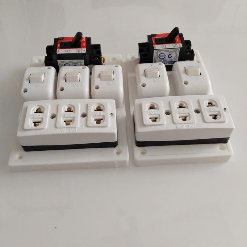 Bảng Điện Nổi Ráp Sẵn Có Cầu Giao Tự Động_2 Công Tắc_3 Công Tắc