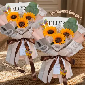 Buket Bunga Matahari Mix Eucalyptus untuk Wisuda dan Acara Spesial Hadiah Unik dan Menarik dengan Kombinasi Segar dan Menenangkan Sunflowers Bouquet