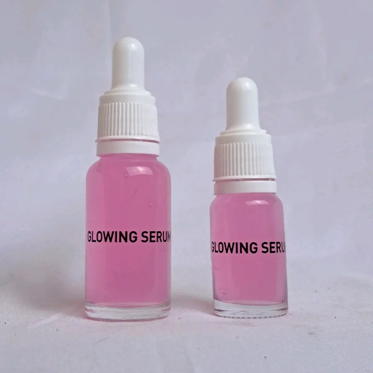 Serun Glowing Dengan Alpha Arbutin Dan Niacinamide