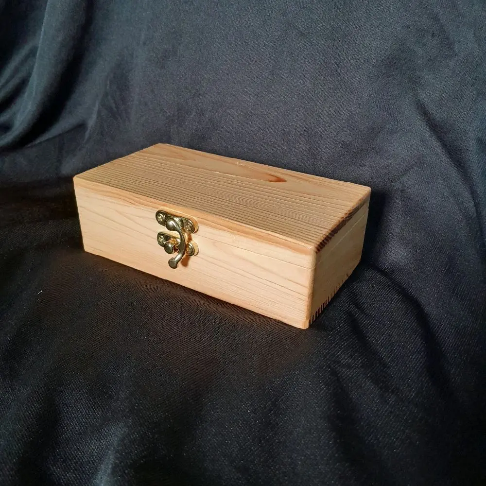 kotak kayu,box kayu,kotak serbaguna Jati belanda,tempat penyimpanan