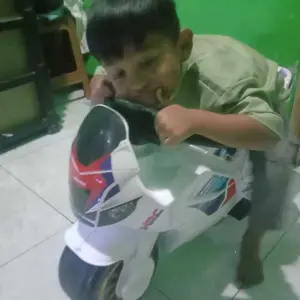 MAINAN MOTOR BALAP ANAK HONDA CBR 600RR Pendidikan Set Hadiah Cowok Cewek Beraneka warna Game Musikal Bike Toys