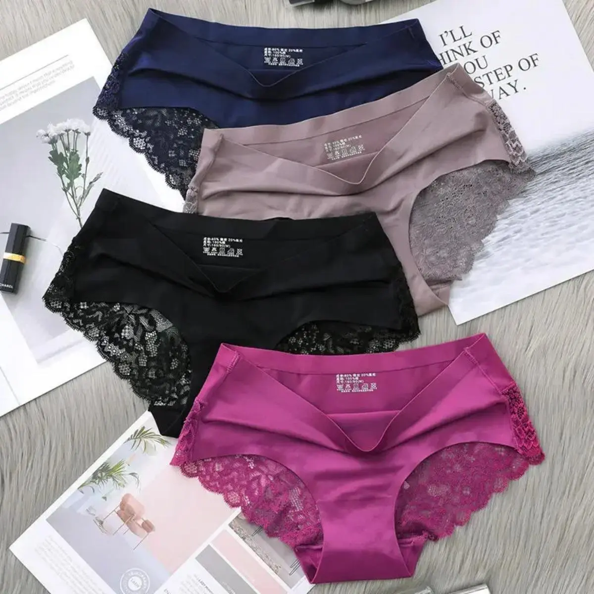 Seamless Women's Hollow Out Panties Underwear Comfort Breathable Lace Briefs Low Rise Female Sport Panty Soft Lady Lingerie Bridal Basic Minimalist Womenswear Innerwear