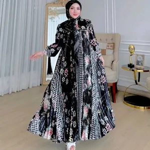 Gamis Set Plisked motif by Shella Saukia