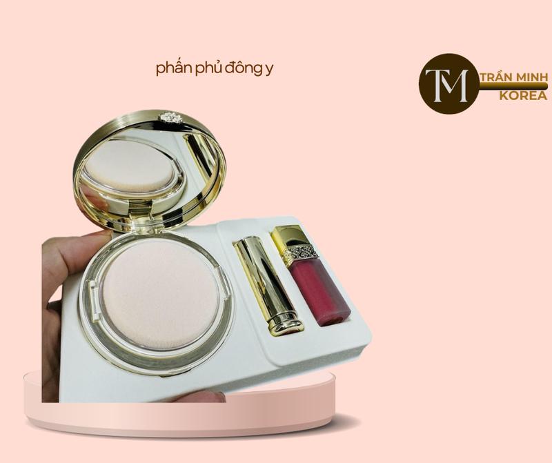 sét phấn phủ Luxyry Glow Pressed Powder   Gồm 1 hộp phấn tặng  son kem 18 và son dưỡng mini Trang Điểm Mỹ Phẩm